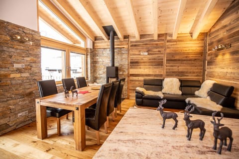 Palace Luxury Wellness Apartment and Boutique Hotel Ski-in-out Copropriété in Saas-Fee