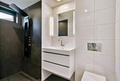 Vlier 10 - Klepperstee Ouddorp NOT INTENDED FOR COMPANY OR WORK-RELATED STAYS House in Ouddorp