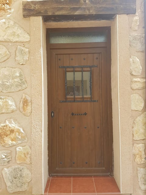 Casa Rural El Retiro de los Casasola House in Aragon