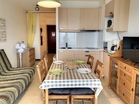 T2 Cosy avec Balcon, Clim, Animaux Acceptés - FR-1-503-32 Apartment in Balaruc-les-Bains