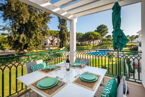 Garden, Balcony/Terrace, Pool view