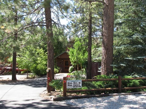Naughty Pines Casa in Big Bear