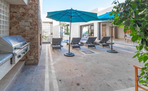 Contemporary Villa with 2 Pools, Walking Distance to Beach and Butler Included Villa in Cabo San Lucas