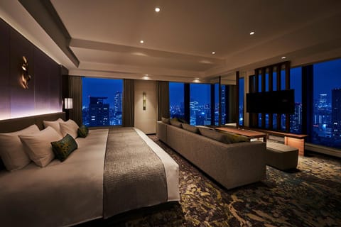 Photo of the whole room, Bedroom, City view