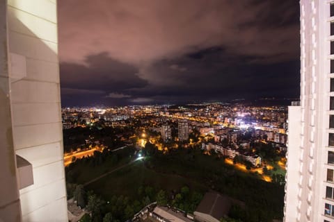 Balcony/Terrace, City view