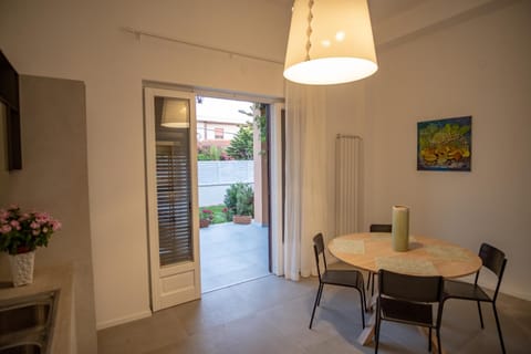 Mondello Felix - appartamenti in villa a 600m dal mare Maison in Palermo