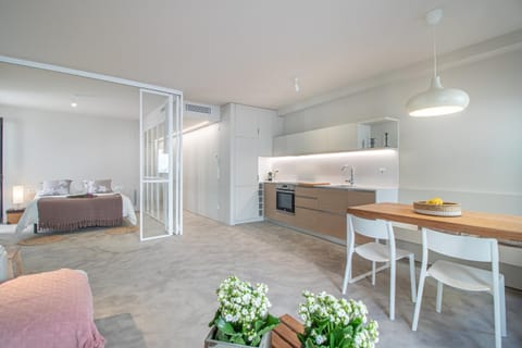 APARTAMENTS JONQUERA, 18 Condominio in Figueres