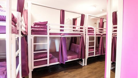 bunk bed