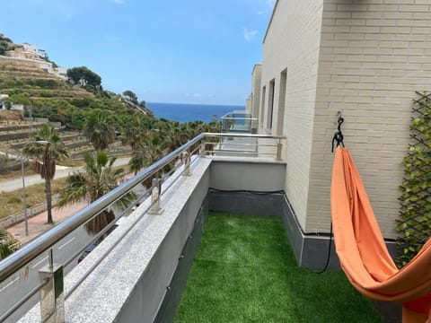 Ático de lujo 90m de terraza y jacuzzi privado en Cabria, Almuñecar Condo in Almuñécar