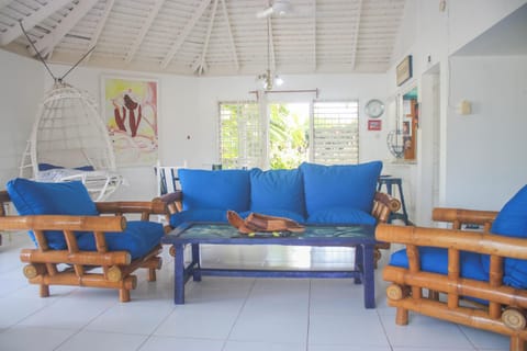 One Rythm-Beach Villa House in Jamaica