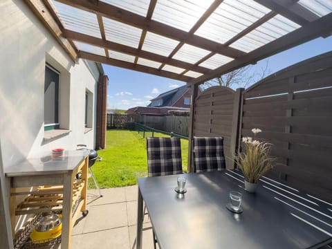 Großer Hookie House in Wilhelmshaven