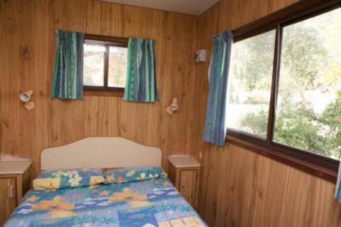 Tuross Lakeside Holiday Park Camping /
Complejo de autocaravanas in Tuross Head