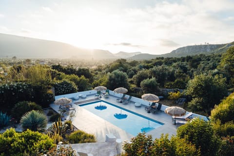 Natural landscape, View (from property/room), View (from property/room), Mountain view, Mountain view, Pool view, Pool view, Swimming pool, Sunset, sunbed