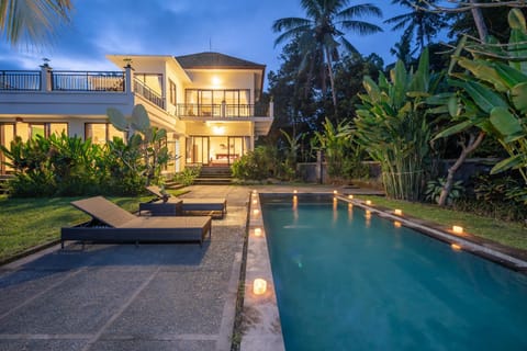 Property building, Pool view, Swimming pool