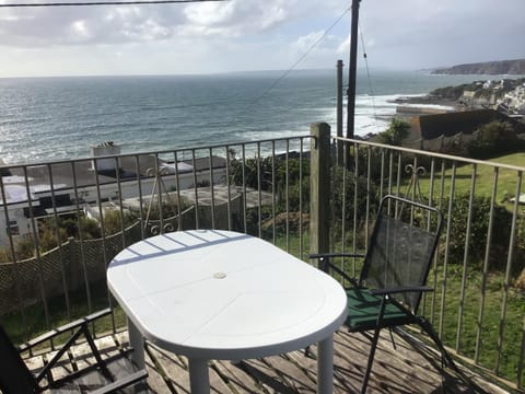 Natural landscape, Balcony/Terrace, Beach