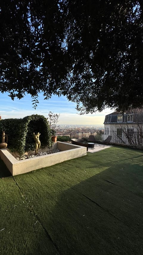 Day, Garden, City view, Garden view