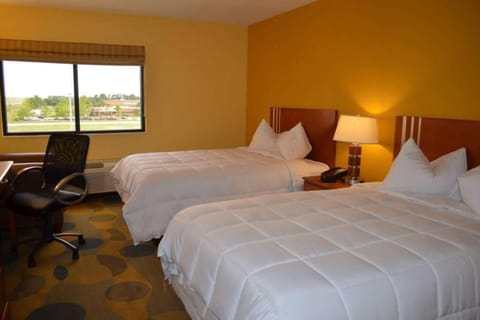 Marble Waters Hotel & Suites, Trademark by Wyndham Hotel in Jacksonville