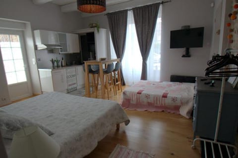 Property building, Bed