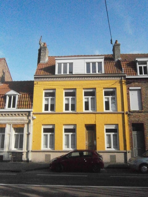Property building, Day