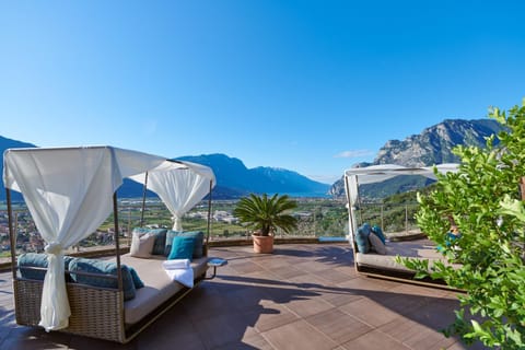 Solarium, Balcony/Terrace, Balcony/Terrace, Lake view, Mountain view