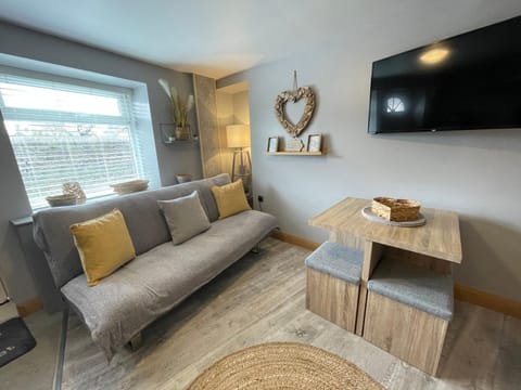 Westend Holiday Let 1 Brecon Maison in Llanfaes