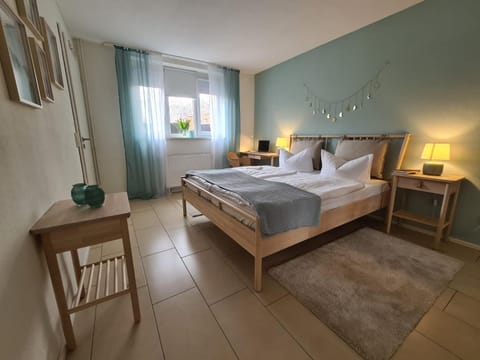 Neu eingerichtetes Apartment #1 mit WLAN !Sauna & Hot Tub zubuchbar! Eigentumswohnung in Senftenberg