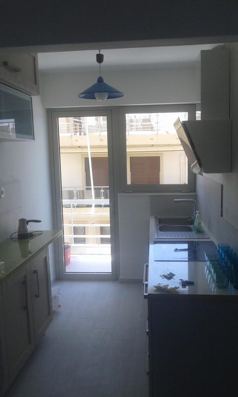 Kitchen or kitchenette, pet friendly, stove