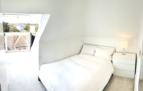 Stunning Luminous Penthouse/ 2Beds 2Baths Apartamento in Bournemouth