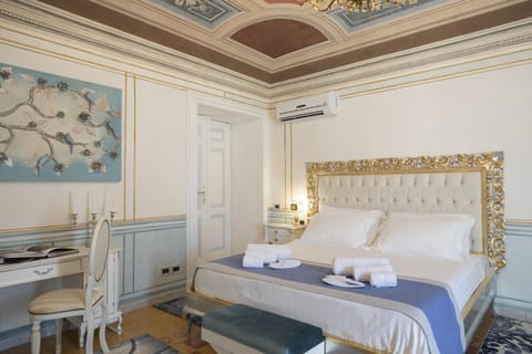 Les Suite Royales Bed and breakfast in Sassari