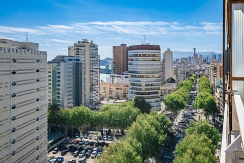 Day, Neighbourhood, City view, Street view, Location