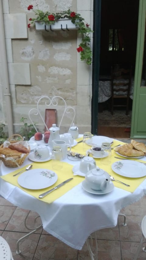 Dining area, Breakfast