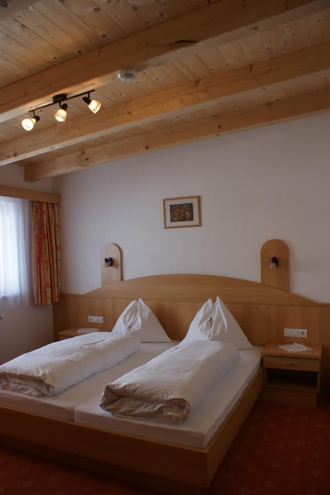 Haus Bergkristall Bed and Breakfast in Obergurgl