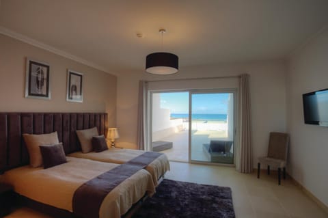 The Beachfront - Praia D'El Rey Golf & Beach Resort Resort in Amoreira