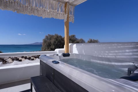 Virtu Suites Hotel in Agios Prokopios