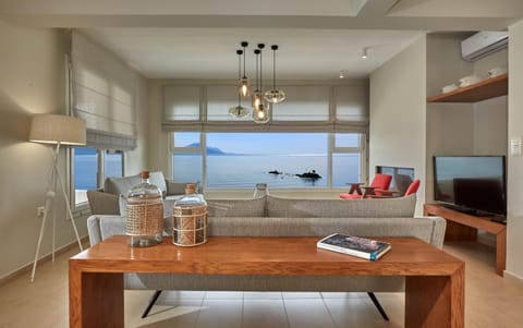 TV and multimedia, Living room, Seating area, Dining area, Sea view, Sea view