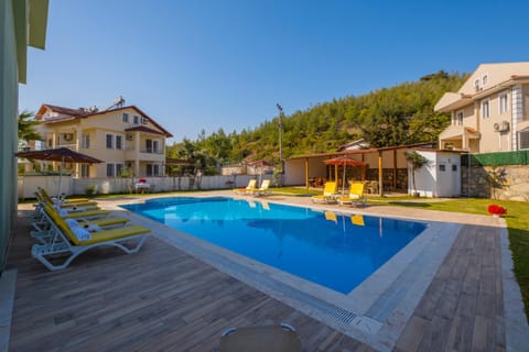 Infinity Lily Apartments Camping /
Complejo de autocaravanas in Fethiye