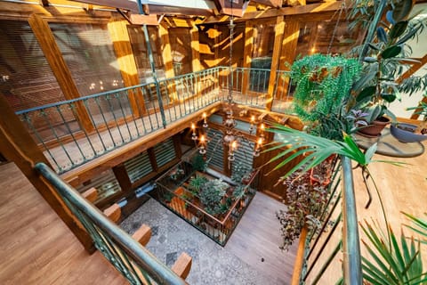 Patio, Inner courtyard view