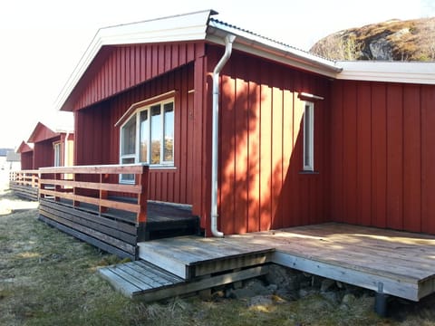 Sandvika Camping Campground/ 
RV Resort in Lofoten