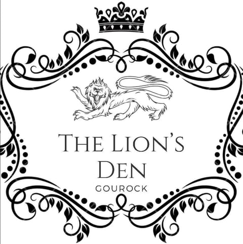 THE LION'S DEN ON ROYAL STREET Apartment in Greenock