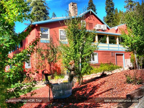 Strawberry Inn Inn in Tuolumne County