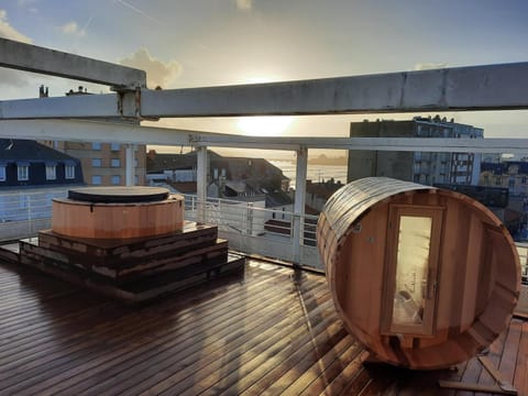 Hot Tub, Sauna, Sunset