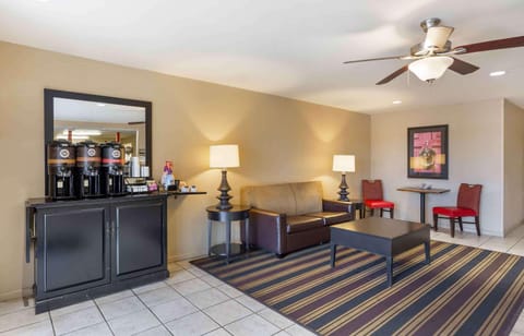 Extended Stay America Suites - Cleveland - Great Northern Mall Hotel in Westlake