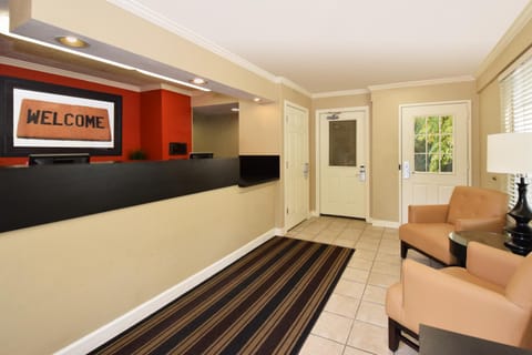 Extended Stay America Suites - Atlanta - Perimeter - Hammond Drive Hotel in Sandy Springs