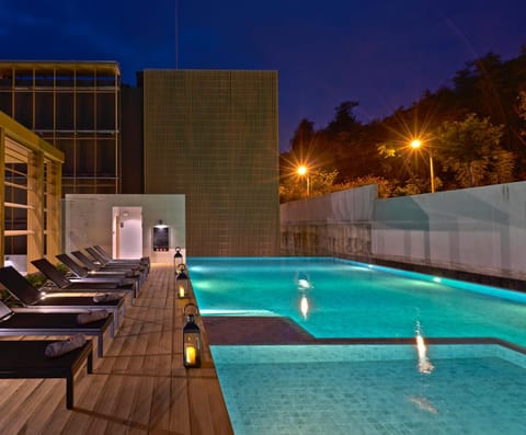 Night, Pool view, Swimming pool, Swimming pool, sunbed