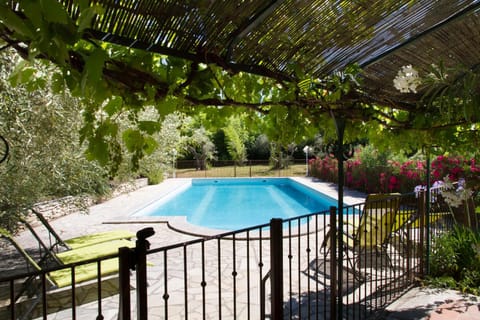 Maison de campagne au charme provençal Villa in Saint-Remy-de-Provence