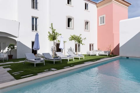 Property building, Swimming pool, Swimming pool