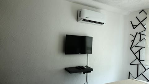 TV and multimedia, air conditioner