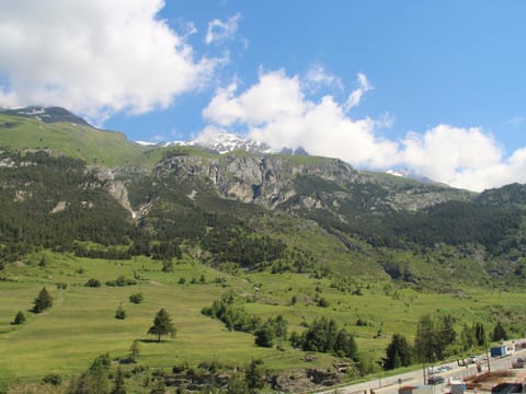 Appartement spacieux 6 pers avec parking au pied des pistes à Lanslevillard - FR-1-508-113 Apartment in Piedmont