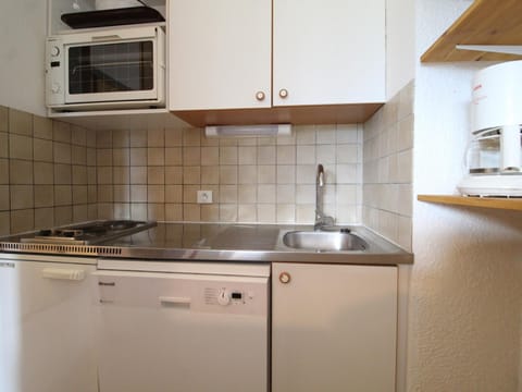 Appartement cosy 4 pers, pied des pistes, balcon, parking, WiFi - FR-1-508-192 Apartment in Pralognan-la-Vanoise