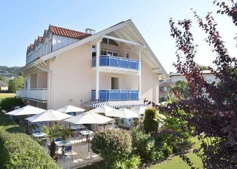 Happy Lake by Thomas Strugger Bed and Breakfast in Klagenfurt